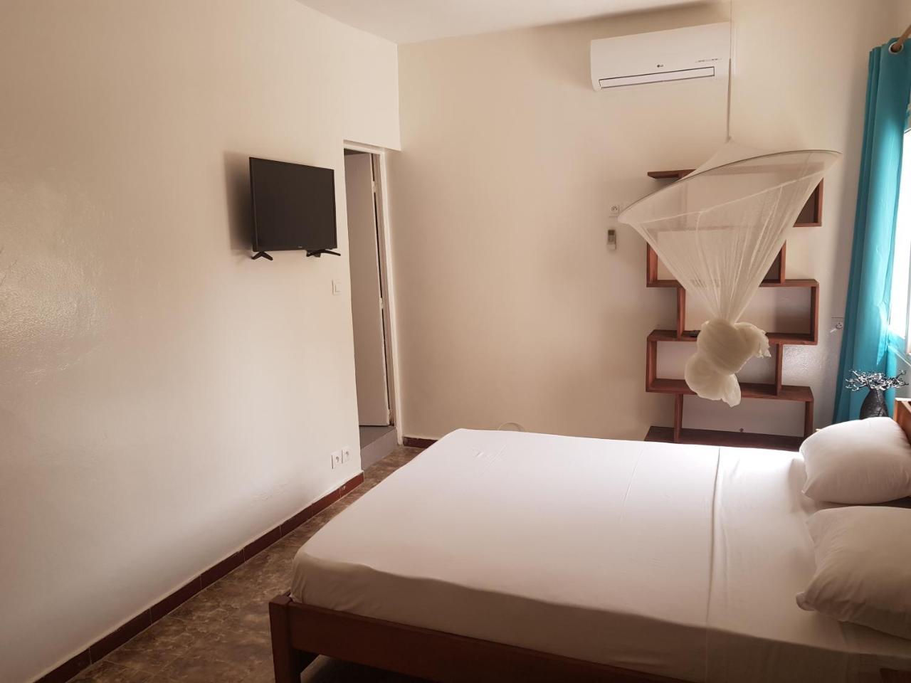 Villa Ty Milyn Mazela Sa Dakar Extérieur photo