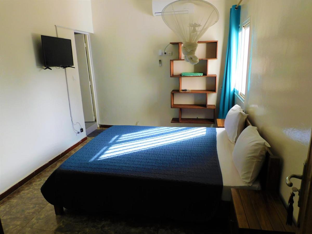 Villa Ty Milyn Mazela Sa Dakar Extérieur photo